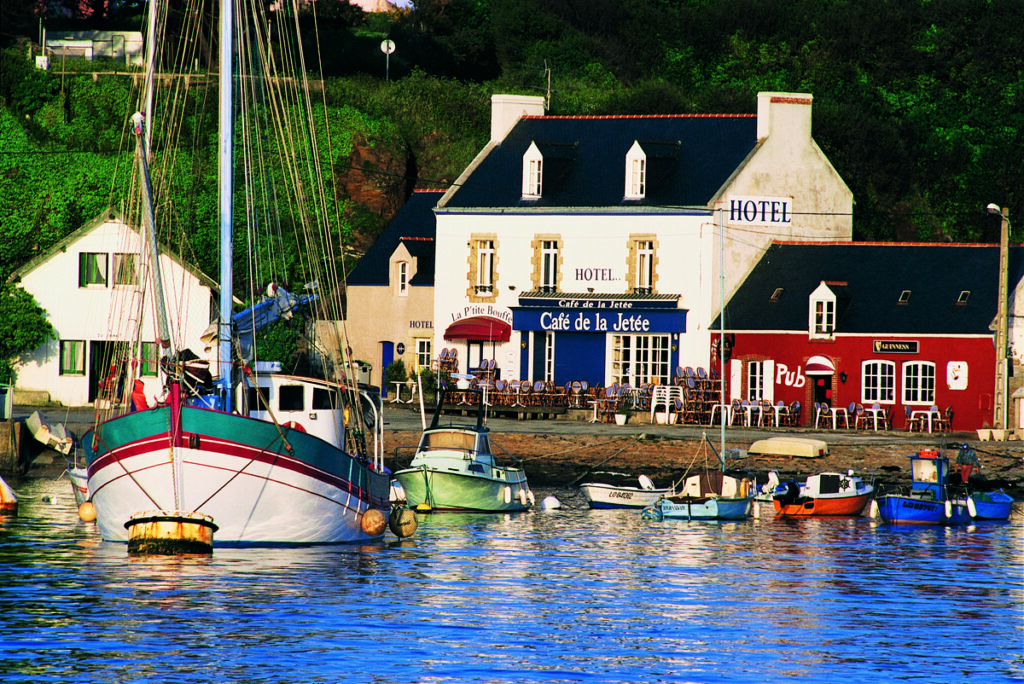 Escal Ouest Compagnie Maritime Café de la Jetée